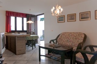 Wohnzimmer_unten2.jpg
