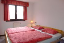 Zweites-Schlafzimmer-unten.jpg