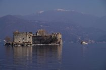 Castelli-di-Cannero.jpg